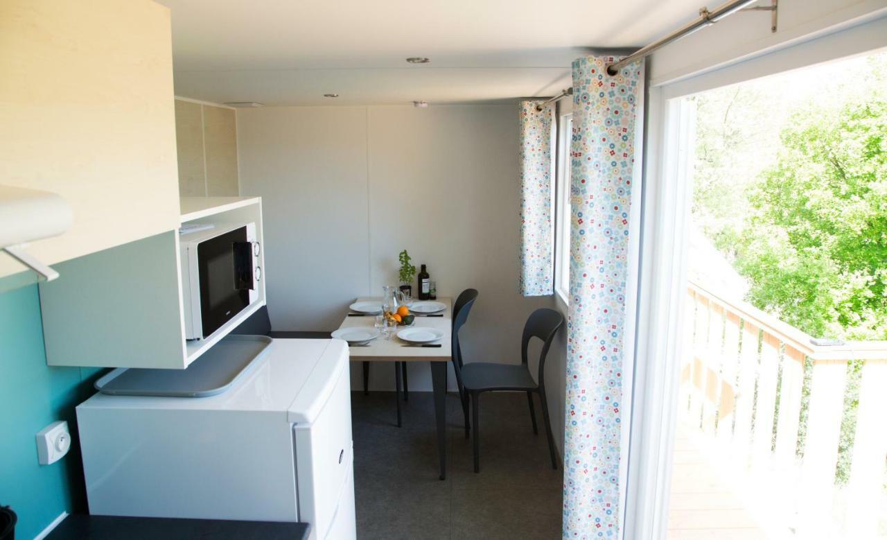 Camping Les Chenes Chauzon ภายนอก รูปภาพ